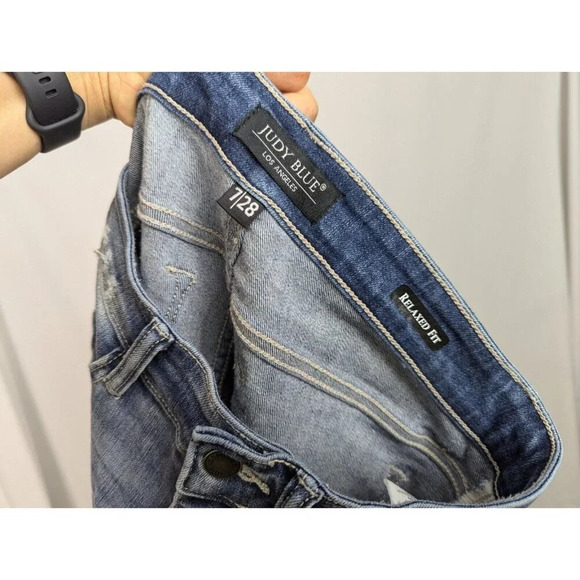 Judy Blue Medium Wash Shredding Up My Life Relaxed Fit Distressed Jeans sz. 7/28 - Picture 11 of 13